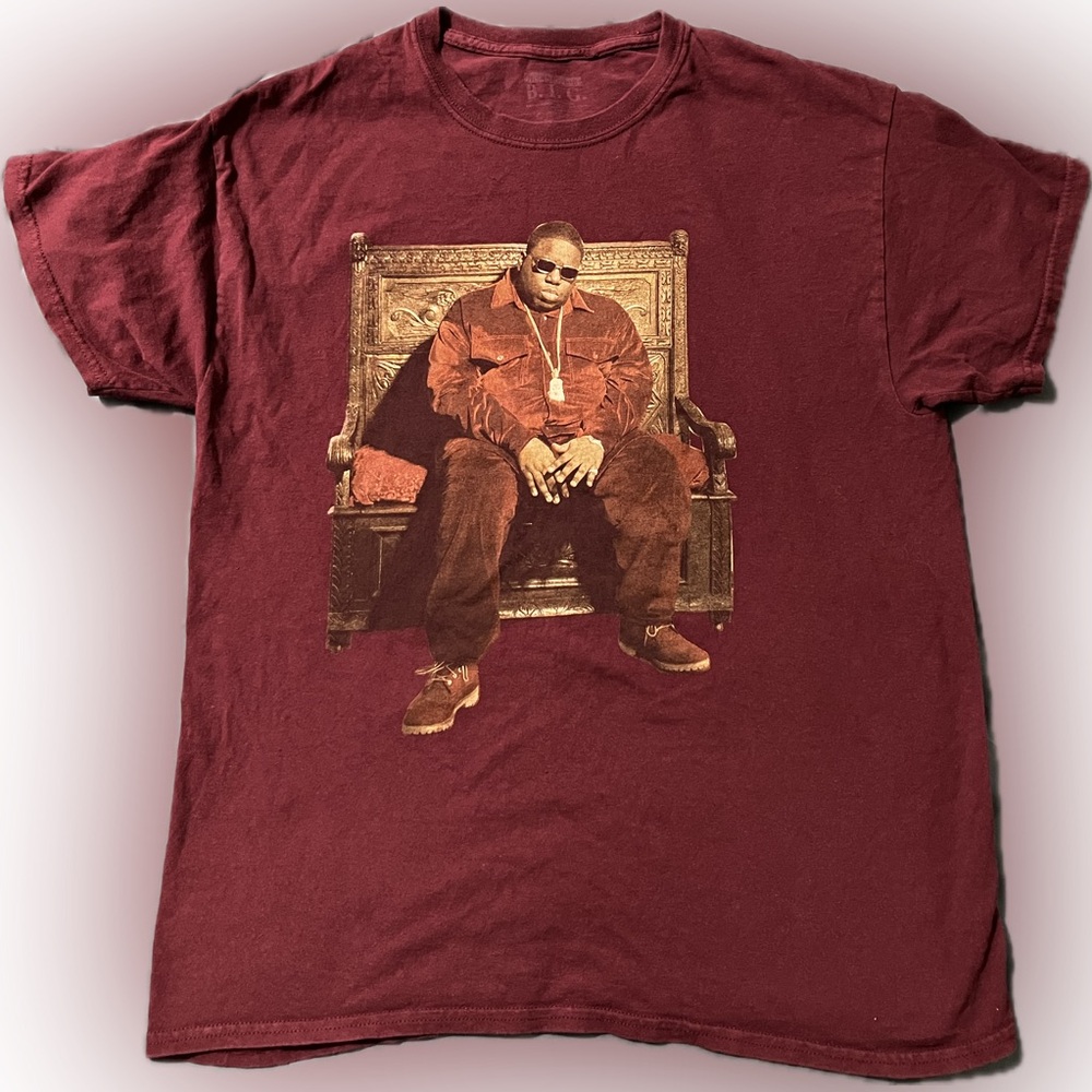 Vintage Style Notorious B.I.G. Maroon Throne Tee – Size L